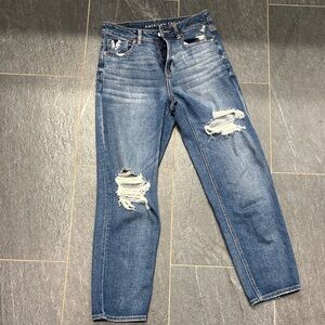 AE Mom Straight Jean